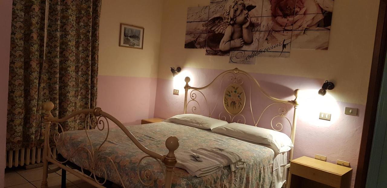 Piccadilly Hotel 2*