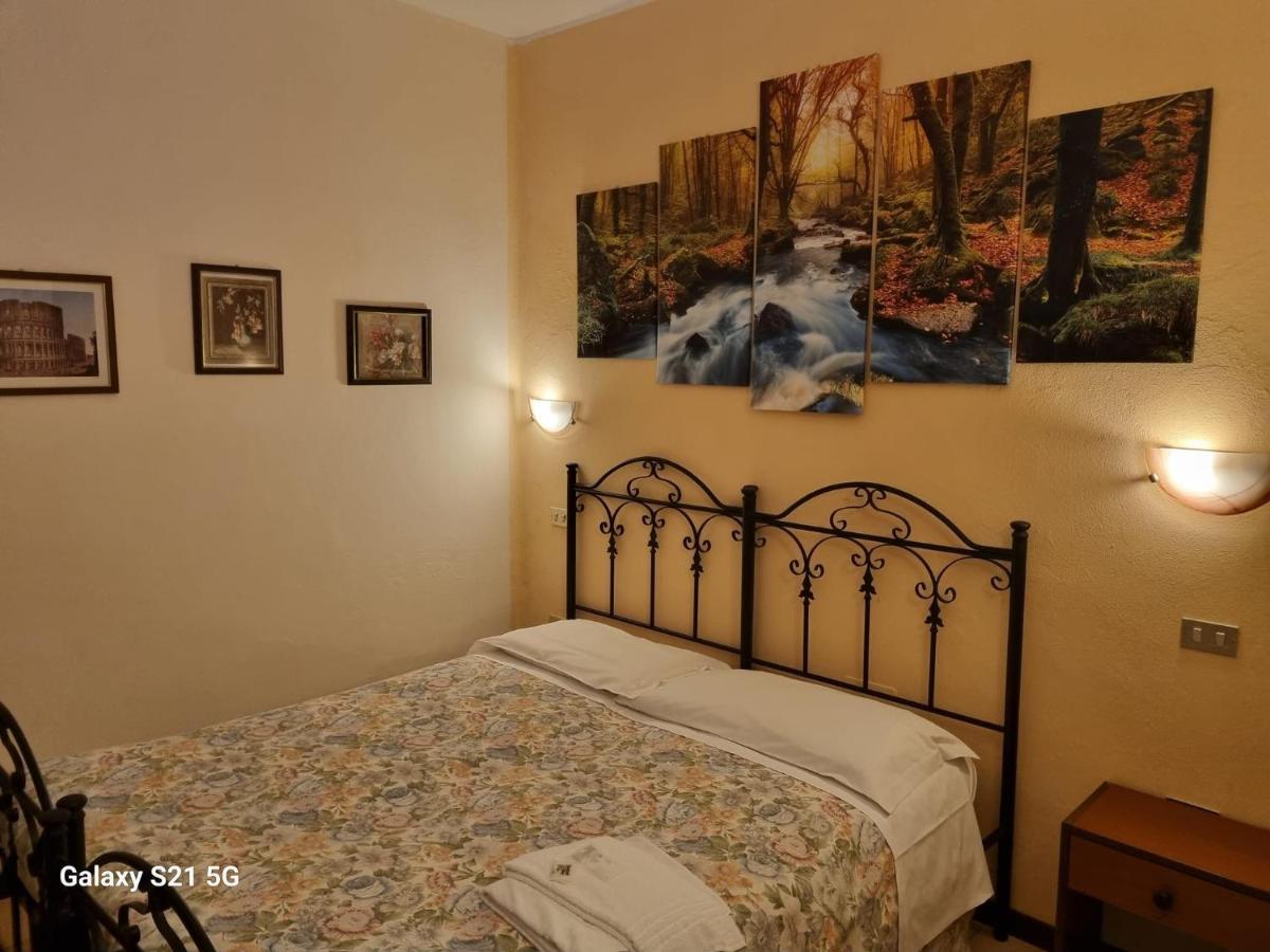 Piccadilly Hotel 2*